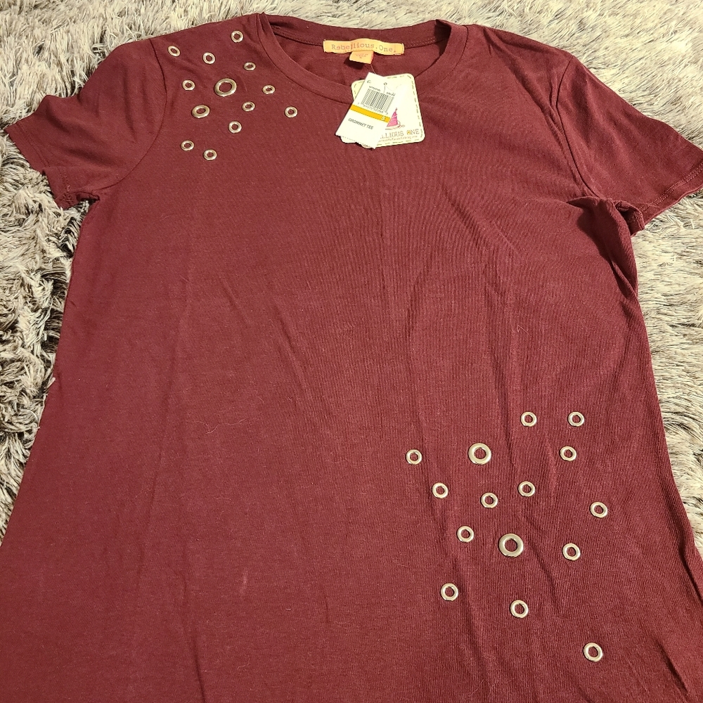 Wine color tshirt